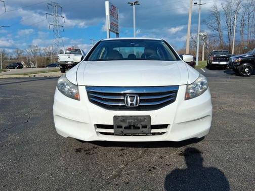 White 2012 Honda Accord SE