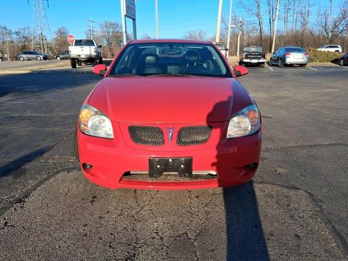 2009 Pontiac G5 GT 2dr Coupe