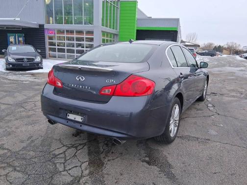 2010 INFINITI G37x Base