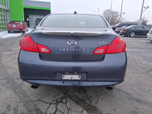 2010 INFINITI G37x Base