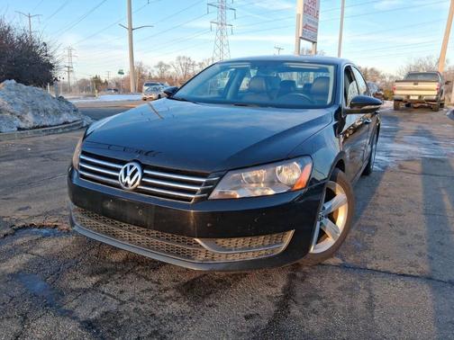 2012 Volkswagen Passat 2.5 SE