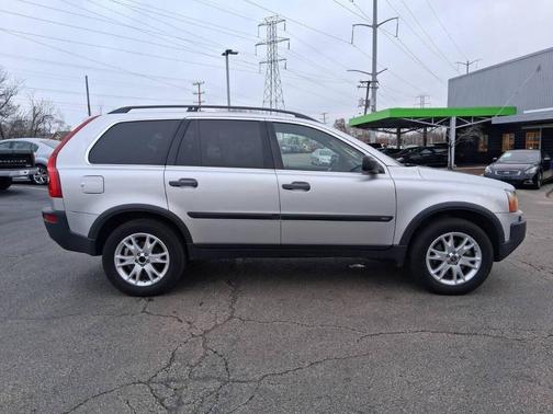 2005 Volvo XC90 2.5T