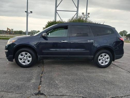 2017 Chevrolet Traverse LS