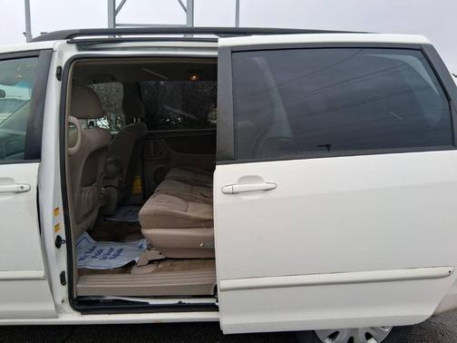 2008 Toyota Sienna CE