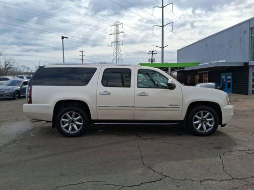 2014 GMC Yukon XL Denali