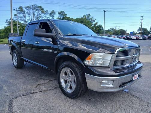 2011 Dodge Ram 1500 Big Horn 4x4 4dr Crew Cab 5.5 ft. SB Pickup