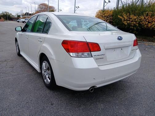 2010 Subaru Legacy Base