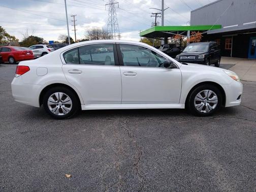 2010 Subaru Legacy Base