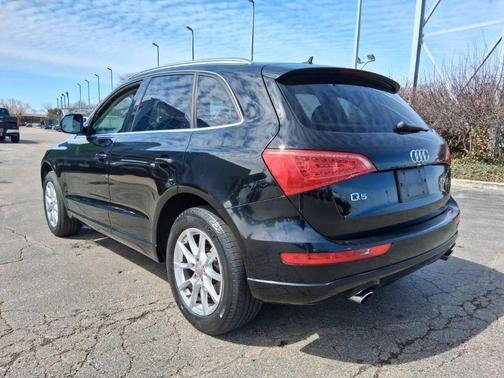 Black 2012 Audi Q5 2.0T Premium Plus