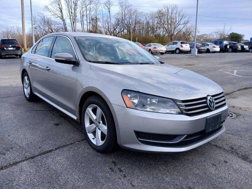 2013 Volkswagen Passat 2.5 SE