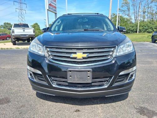 Gray 2016 Chevrolet Traverse 1LT