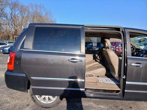 2015 Chrysler Town & Country Touring