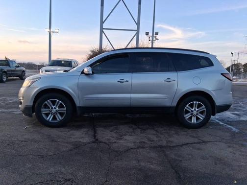 2017 Chevrolet Traverse 2LT