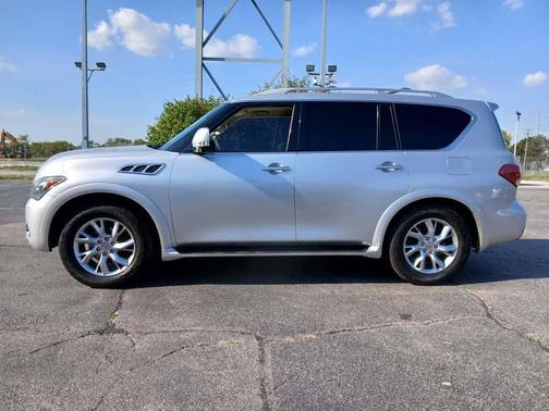 2012 INFINITI QX56 Base