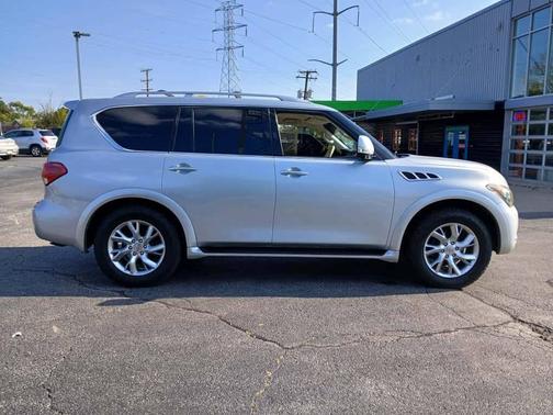 2012 INFINITI QX56 Base