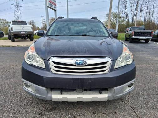 Gray 2011 Subaru Outback 2.5 i Limited