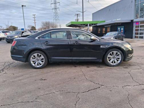 2012 Ford Taurus Limited 4dr Sedan