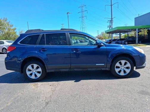 Blue 2010 Subaru Outback 2.5 i Premium