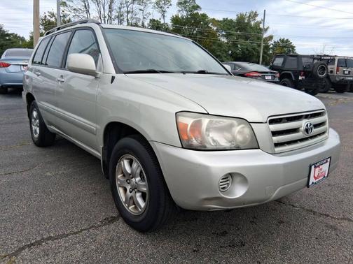 Millennium Silver Metallic 2005 Toyota Highlander Base
