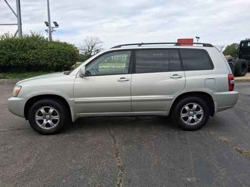 Millennium Silver Metallic 2005 Toyota Highlander Base