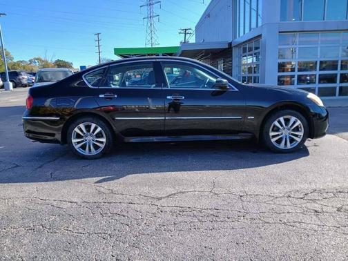 2010 INFINITI M35x Base