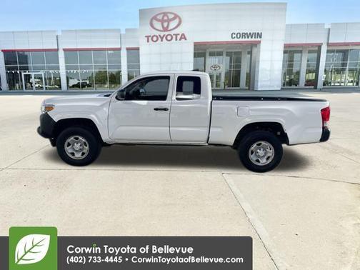 2016 Toyota Tacoma SR