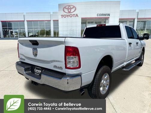 Bright White Clearcoat 2024 RAM 3500 Big Horn Crew Cab 4x4 8' Box