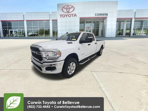 Bright White Clearcoat 2024 RAM 3500 Big Horn Crew Cab 4x4 8' Box
