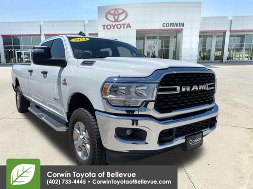 Bright White Clearcoat 2024 RAM 3500 Big Horn Crew Cab 4x4 8' Box