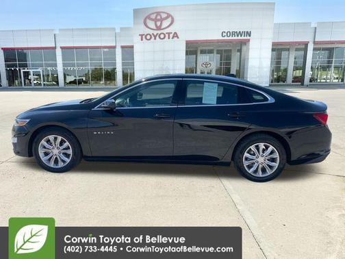 Mosaic Black Metallic 2024 Chevrolet Malibu FWD 1LT