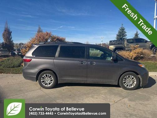 2015 Toyota Sienna XLE