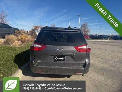 2015 Toyota Sienna XLE