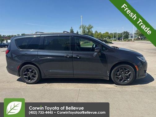 Maximum Steel Metallic Clearcoat 2019 Chrysler Pacifica Limited