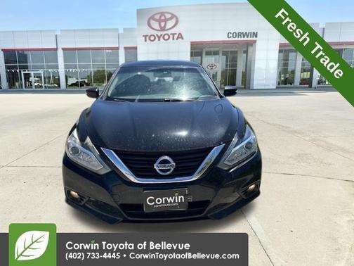 Super Black Clearcoat 2017 Nissan Altima 2.5 SV