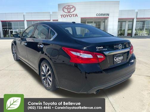 Super Black Clearcoat 2017 Nissan Altima 2.5 SV