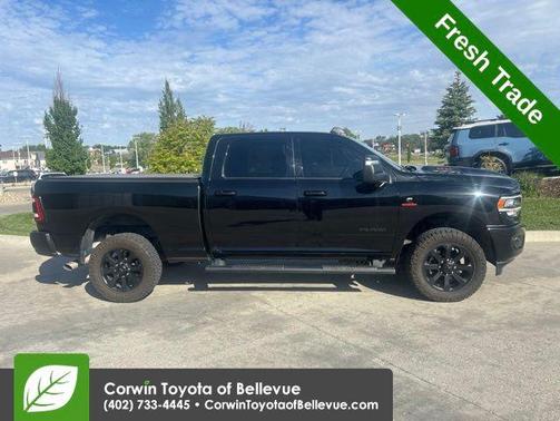 Diamond Black Crystal Pearlcoat 2024 RAM 2500 Laramie Crew Cab 4x4 6'4' Box