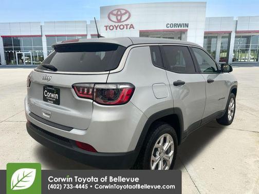 Silver Zynith Metallic Clearcoat 2024 Jeep Compass Sport