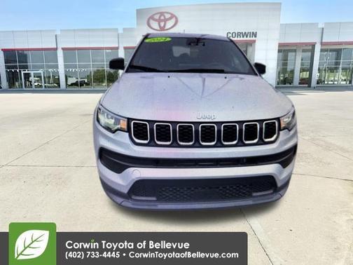 Silver Zynith Metallic Clearcoat 2024 Jeep Compass Sport