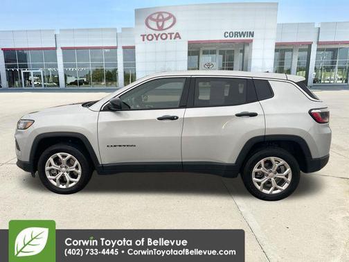 Silver Zynith Metallic Clearcoat 2024 Jeep Compass Sport