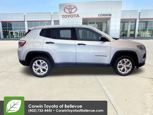 Silver Zynith Metallic Clearcoat 2024 Jeep Compass Sport