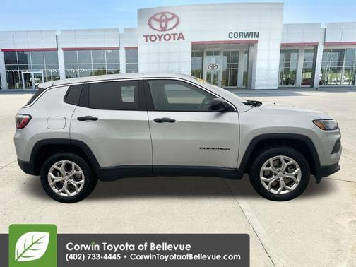 Silver Zynith Metallic Clearcoat 2024 Jeep Compass Sport