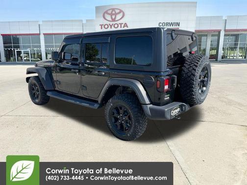 Black Clearcoat 2022 Jeep Wrangler Willys