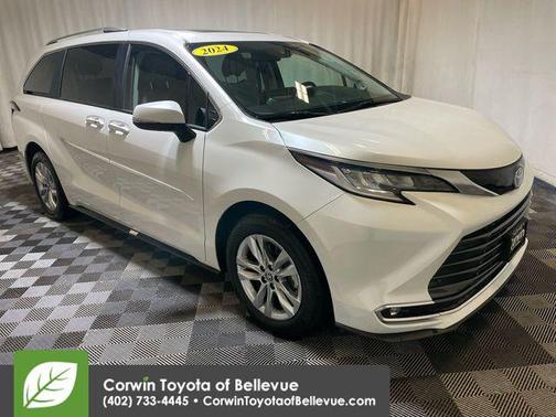2024 Toyota Sienna Limited 7-Passenger