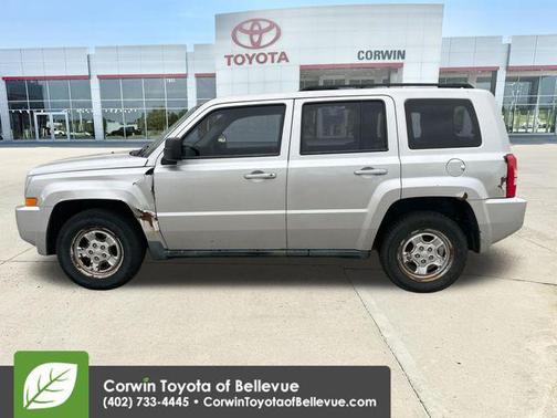 Bright Silver Metallic Clearcoat 2010 Jeep Patriot Sport