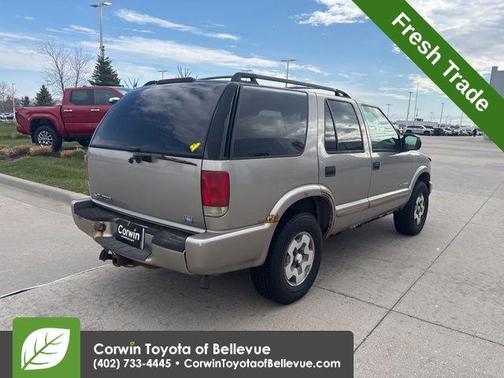 2004 Chevrolet Blazer LS