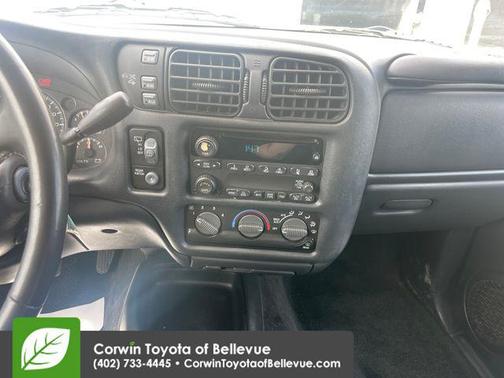 2004 Chevrolet Blazer LS