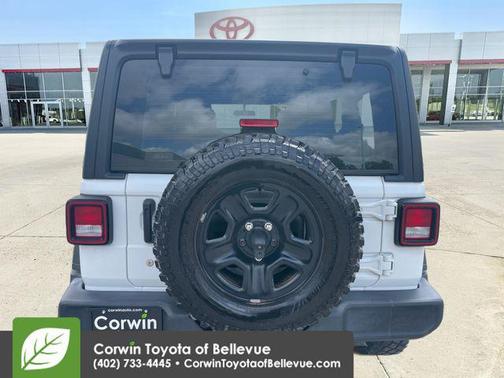 Bright White Clearcoat 2018 Jeep Wrangler Unlimited Sport