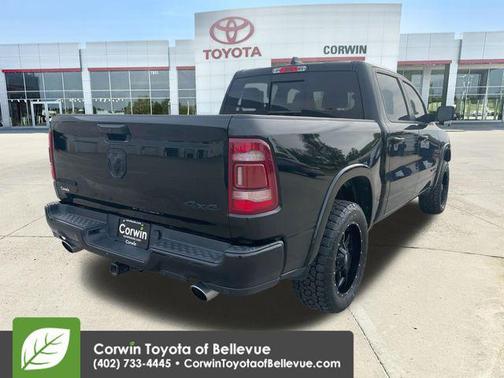 Diamond Black Crystal Pearlcoat 2020 RAM 1500 Laramie