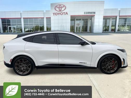 Star White Metallic Tri-Coat 2024 Ford Mustang Mach-E GT