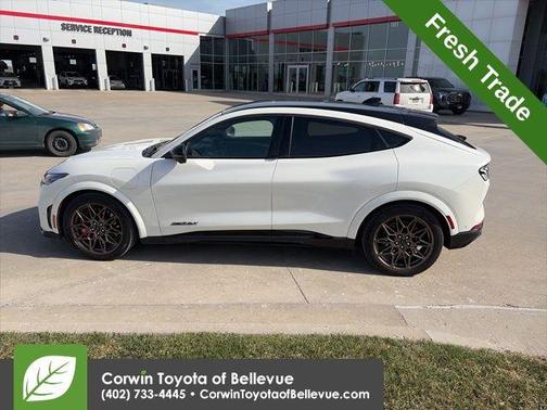 Star White Metallic Tri-Coat 2024 Ford Mustang Mach-E GT